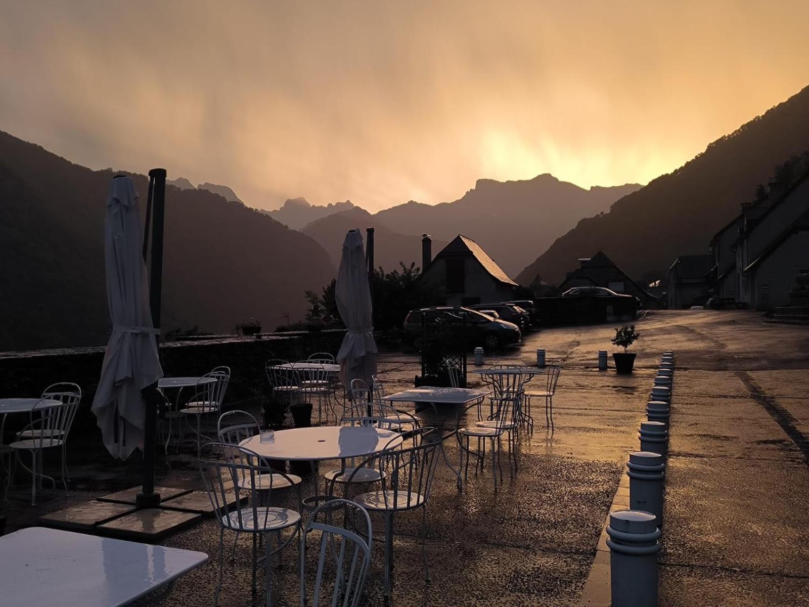 Chateau D'Arance Hotel Restaurant Espace Bien-Etre 塞特埃甘 外观 照片